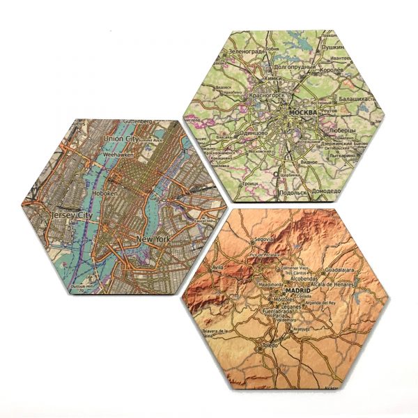 3 sechseckige Atlaskacheln
